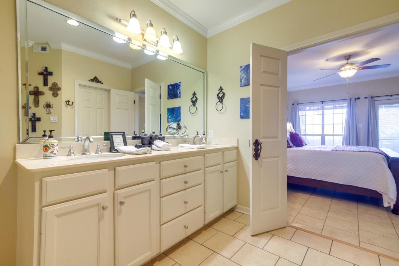 Lakefront Lago Vista Condo With Resort Amenities! المظهر الخارجي الصورة