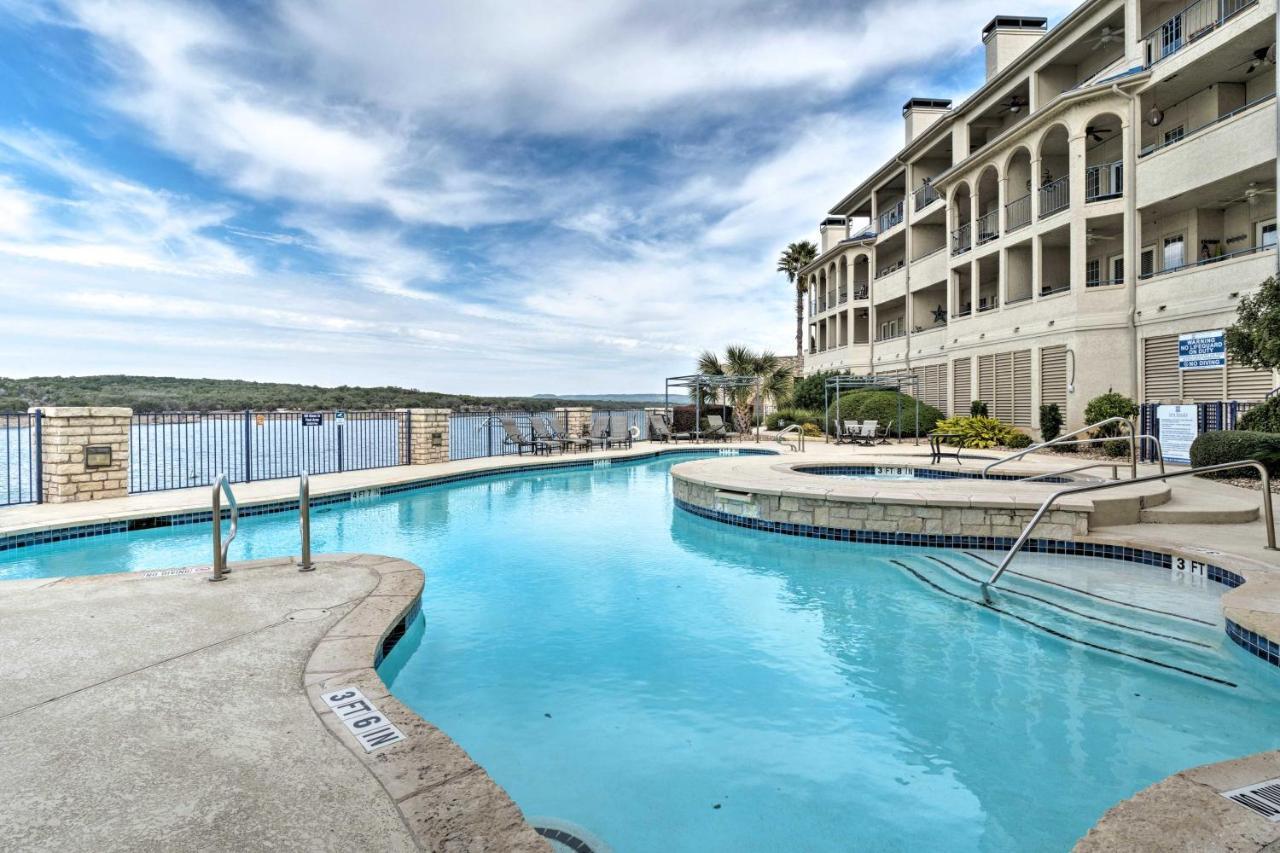 Lakefront Lago Vista Condo With Resort Amenities! المظهر الخارجي الصورة